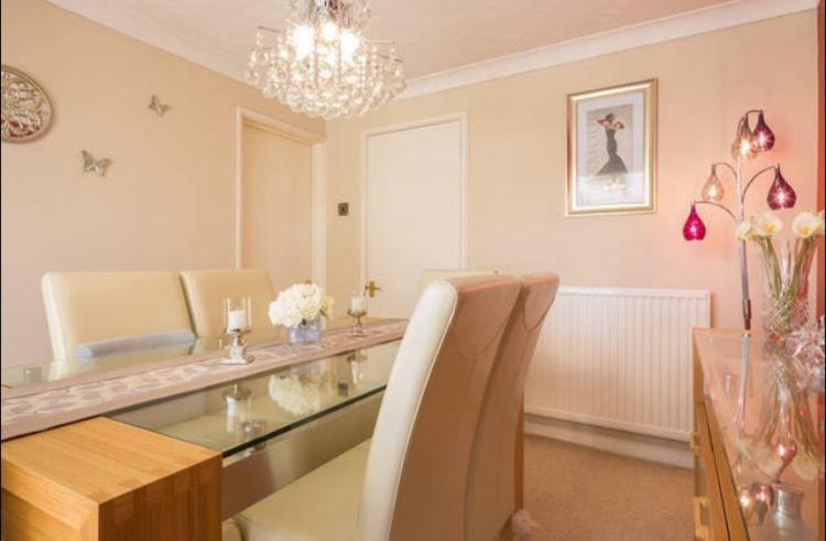 Comfy Private Room In Shared House CBG Εξωτερικό φωτογραφία